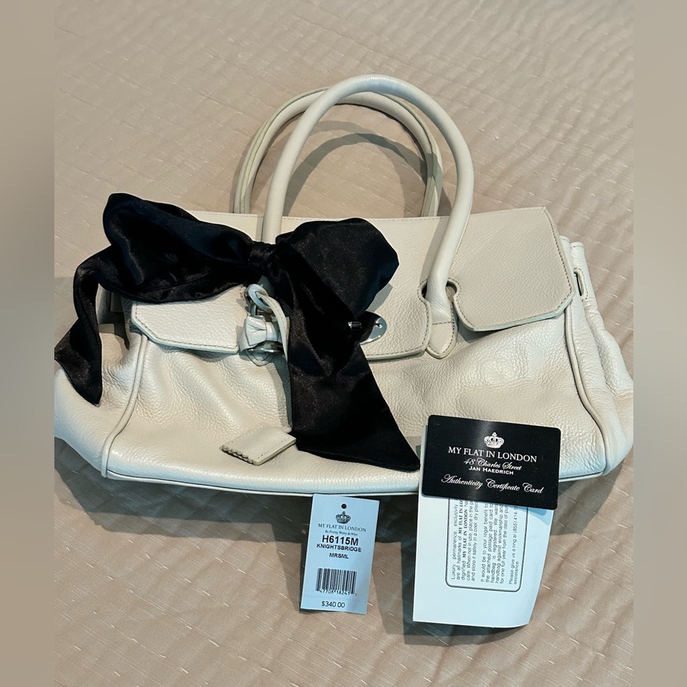 Brighton My Flat in London Collection Knightsbridge Purse Handbag EUC Bone White